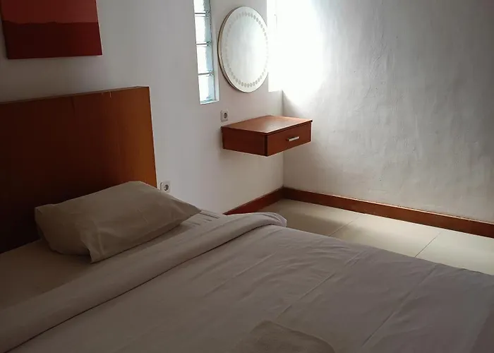 Casavina Batu Bolong ホテル 2*